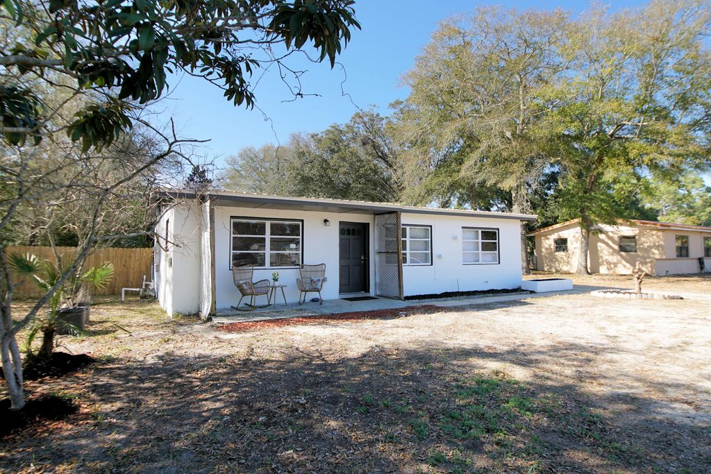 365 Argyle Court, Mary Esther, FL 32569