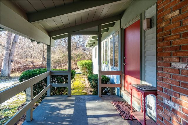 35 Sunset Avenue, North Kingstown, RI 02874