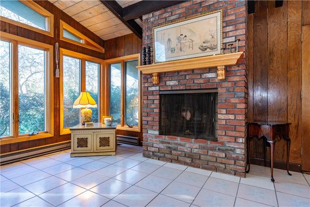 35 Sunset Avenue, North Kingstown, RI 02874