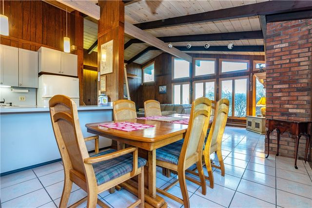 35 Sunset Avenue, North Kingstown, RI 02874