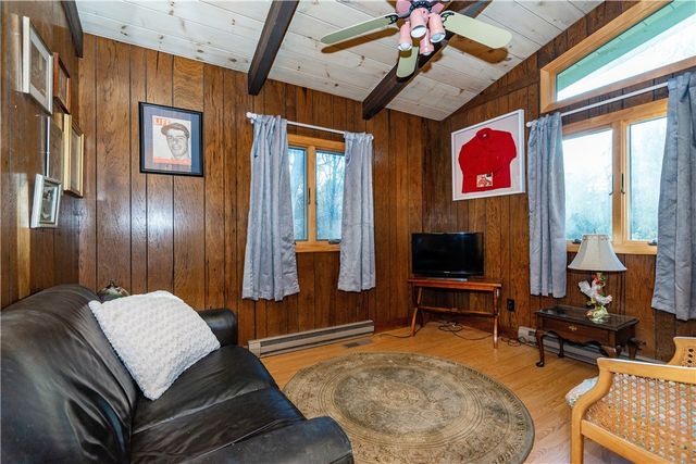 35 Sunset Avenue, North Kingstown, RI 02874