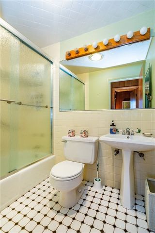 35 Sunset Avenue, North Kingstown, RI 02874