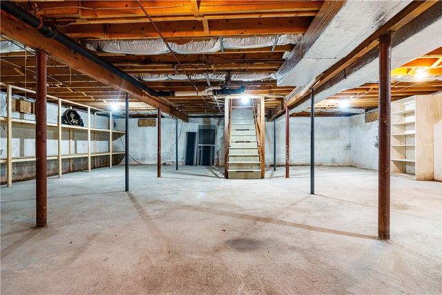 35 Sunset Avenue, North Kingstown, RI 02874