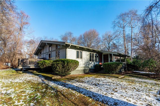 35 Sunset Avenue, North Kingstown, RI 02874
