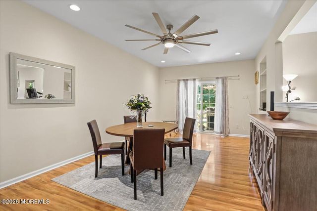 18 Deerchase Lane, Lakewood, NJ 08701