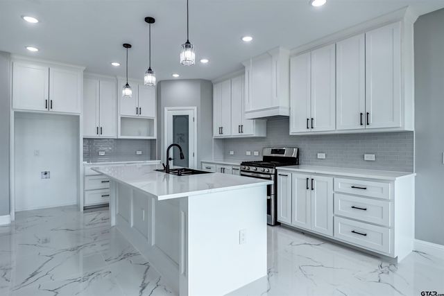 22490 CR 2290, Arp, TX 75750