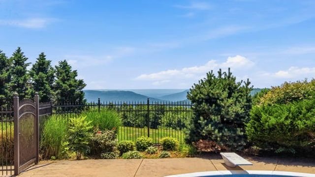 424 Hewgleys Road, South Pittsburg, TN 37380