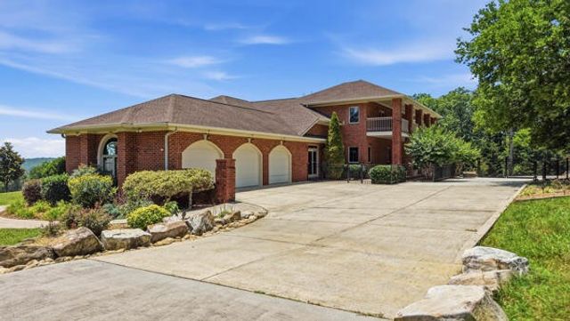 424 Hewgleys Road, South Pittsburg, TN 37380