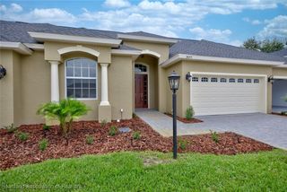 3075 Royal Oaks Court, Sebring, FL 33875