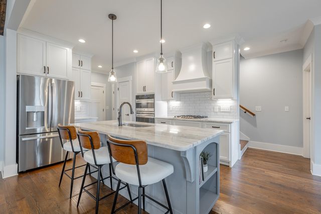 2418 Mowbray Pike, Soddy Daisy, TN 37379