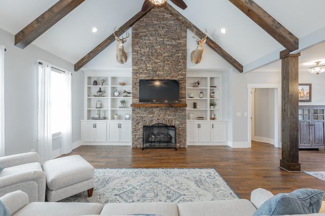 2418 Mowbray Pike, Soddy Daisy, TN 37379