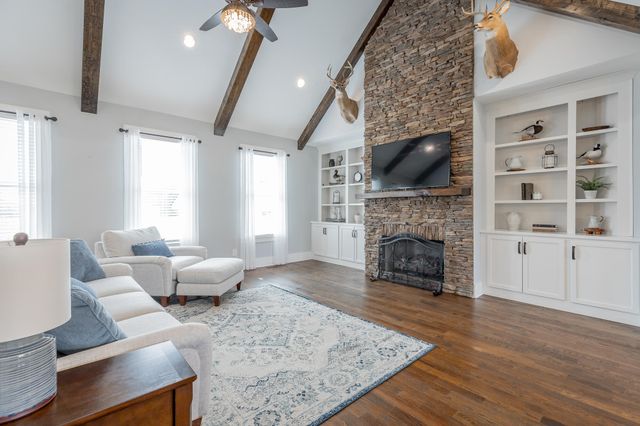 2418 Mowbray Pike, Soddy Daisy, TN 37379