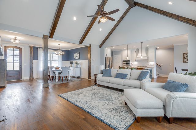 2418 Mowbray Pike, Soddy Daisy, TN 37379