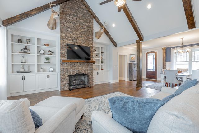 2418 Mowbray Pike, Soddy Daisy, TN 37379