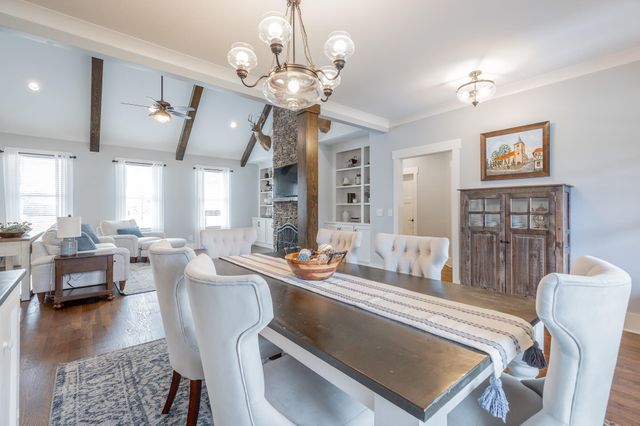 2418 Mowbray Pike, Soddy Daisy, TN 37379