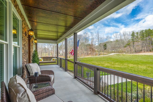 2418 Mowbray Pike, Soddy Daisy, TN 37379