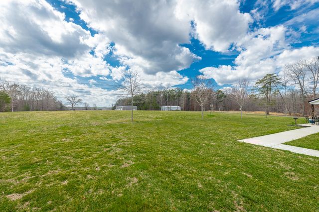 2418 Mowbray Pike, Soddy Daisy, TN 37379