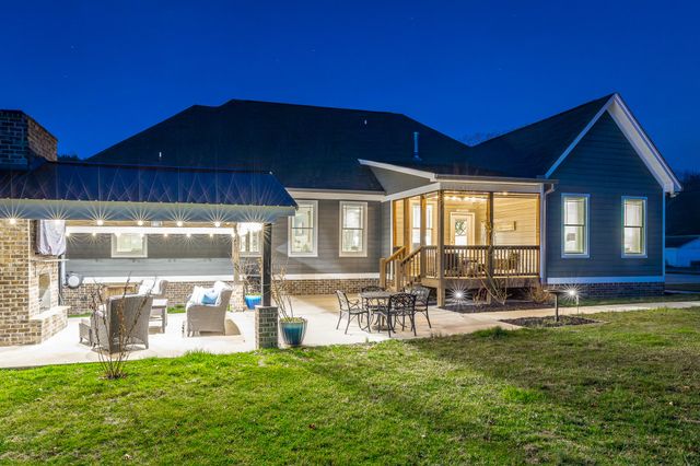 2418 Mowbray Pike, Soddy Daisy, TN 37379