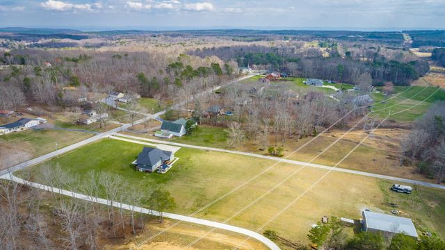 2418 Mowbray Pike, Soddy Daisy, TN 37379