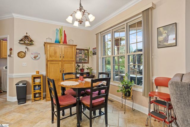 409 Wickham Way, Boiling Springs, SC 29316