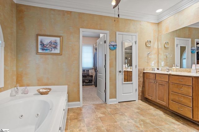 409 Wickham Way, Boiling Springs, SC 29316