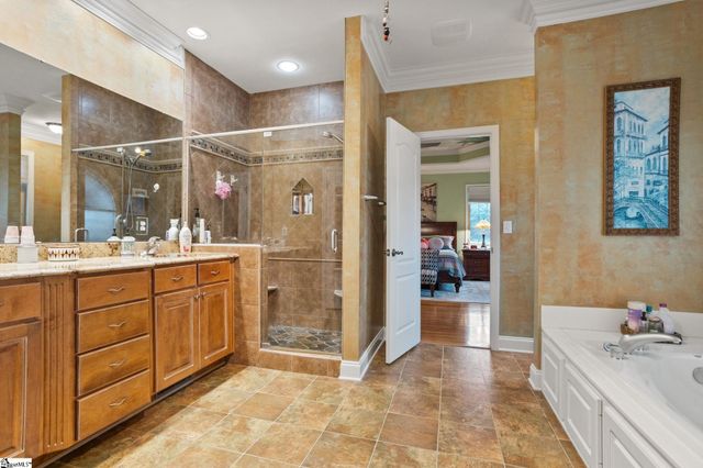 409 Wickham Way, Boiling Springs, SC 29316