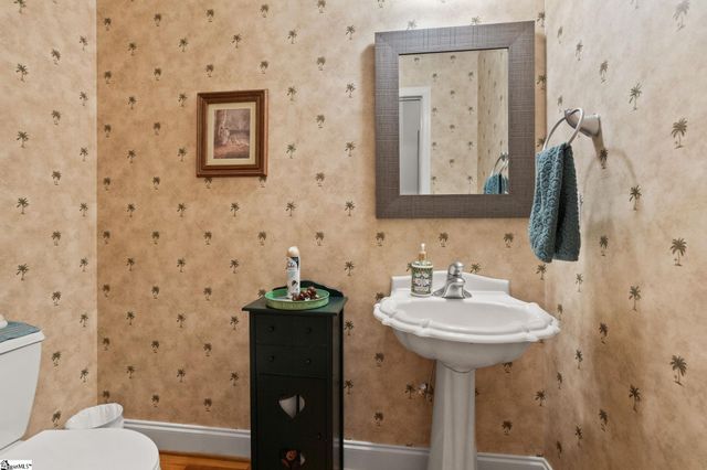 409 Wickham Way, Boiling Springs, SC 29316