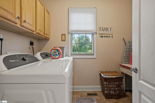 409 Wickham Way, Boiling Springs, SC 29316