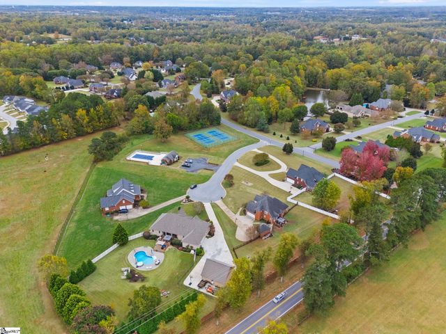 409 Wickham Way, Boiling Springs, SC 29316