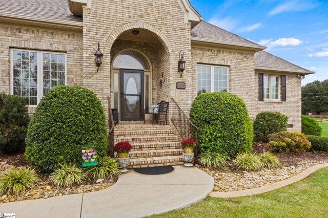 409 Wickham Way, Boiling Springs, SC 29316