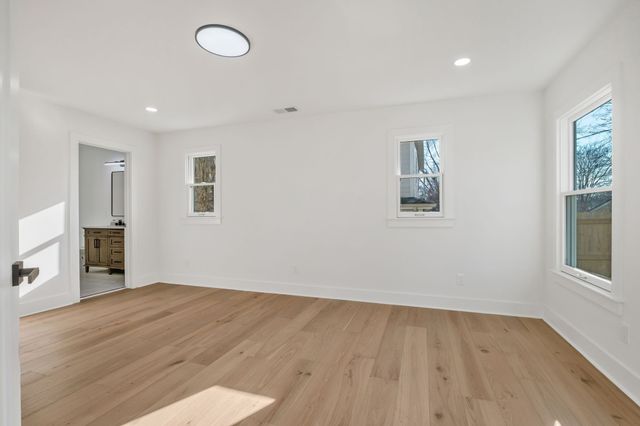 404 Rudolph Ave, Nashville, TN 37206