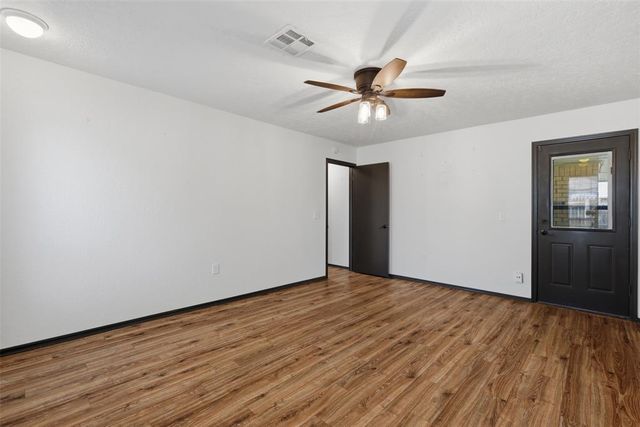1431 Pickford Lane, Oklahoma City, OK 73159