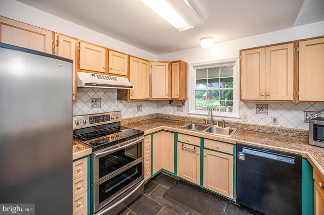 6317 LOUISIANNA RD, Locust Grove, VA 22508