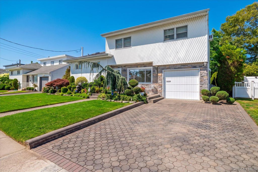 3495 Bayfield Boulevard, Oceanside, NY 11572 — photo 3