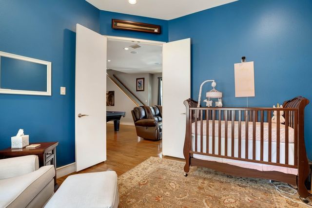 2121 Albany Street, Dallas, TX 75201