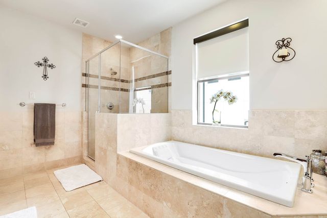 2121 Albany Street, Dallas, TX 75201