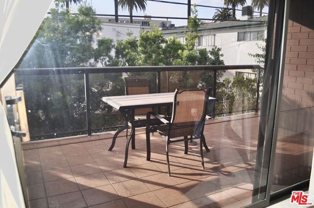 125 N Gale Drive 204, Beverly Hills, CA 90211