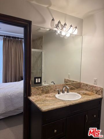 125 N Gale Drive 204, Beverly Hills, CA 90211