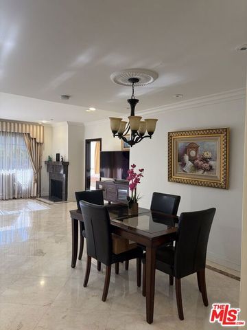125 N Gale Drive 204, Beverly Hills, CA 90211