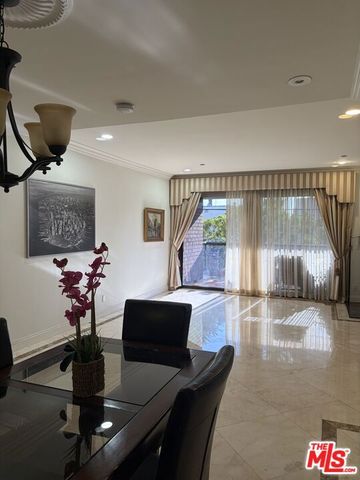 125 N Gale Drive 204, Beverly Hills, CA 90211