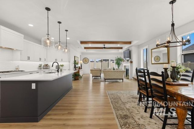 258 W Kinross St, Middleton, ID 83644