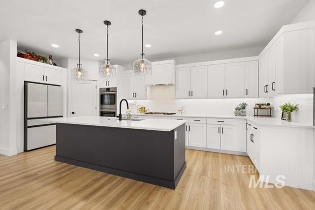 258 W Kinross St, Middleton, ID 83644