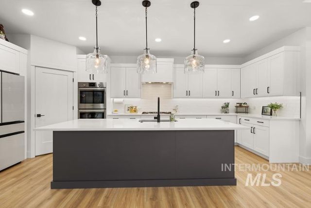 258 W Kinross St, Middleton, ID 83644