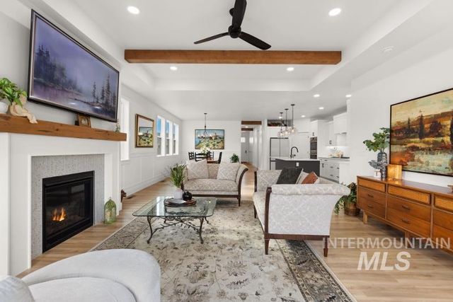 258 W Kinross St, Middleton, ID 83644