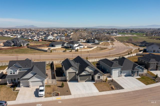 258 W Kinross St, Middleton, ID 83644