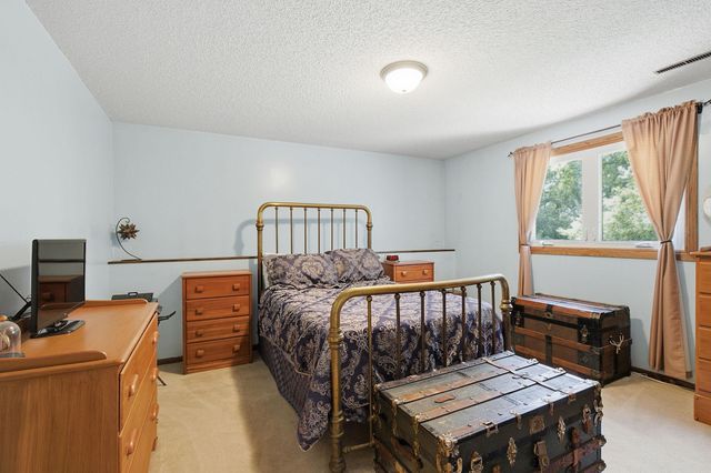 13036 Ottawa Drive, Savage, MN 55378