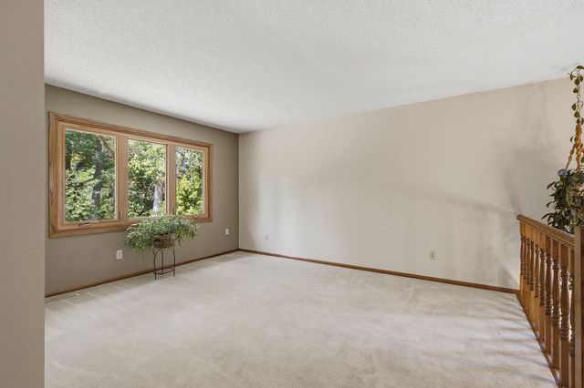 13036 Ottawa Drive, Savage, MN 55378