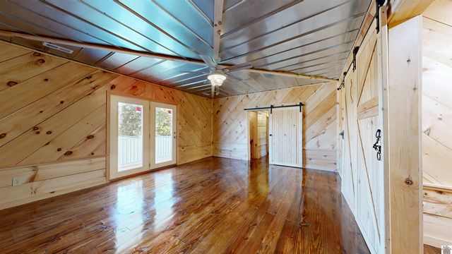 305 Simpkins Lane, Mayfield, KY 42066