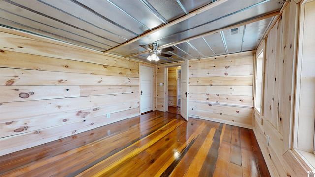 305 Simpkins Lane, Mayfield, KY 42066