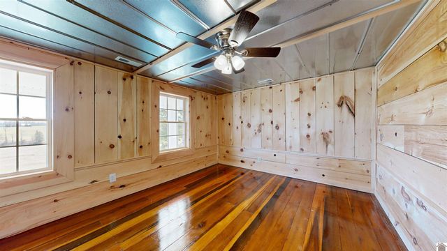 305 Simpkins Lane, Mayfield, KY 42066